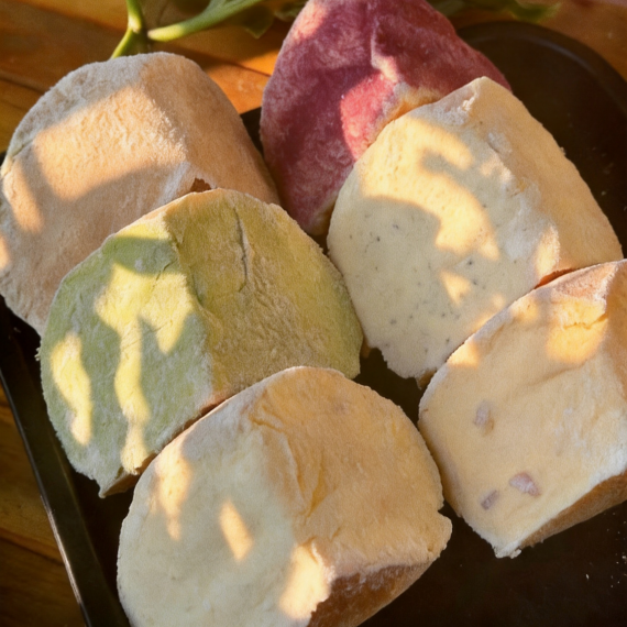 BÁNH MÌ KEM TUYẾT PHÔ MAI